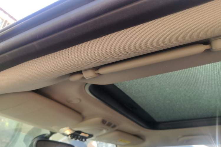 Used MINI 2016 1.2T ONE Pioneer Edition Headliner