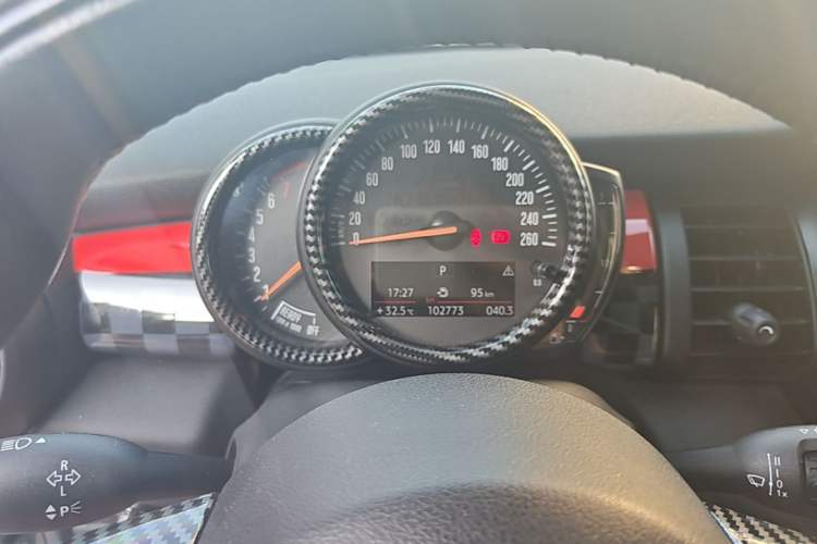 Used MINI 2016 1.2T ONE Pioneer Edition Five-Door Version Instrument Cluster