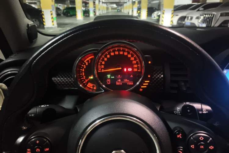 Used MINI 2016 2.0T COOPER S Five-Door Edition Instrument Cluster