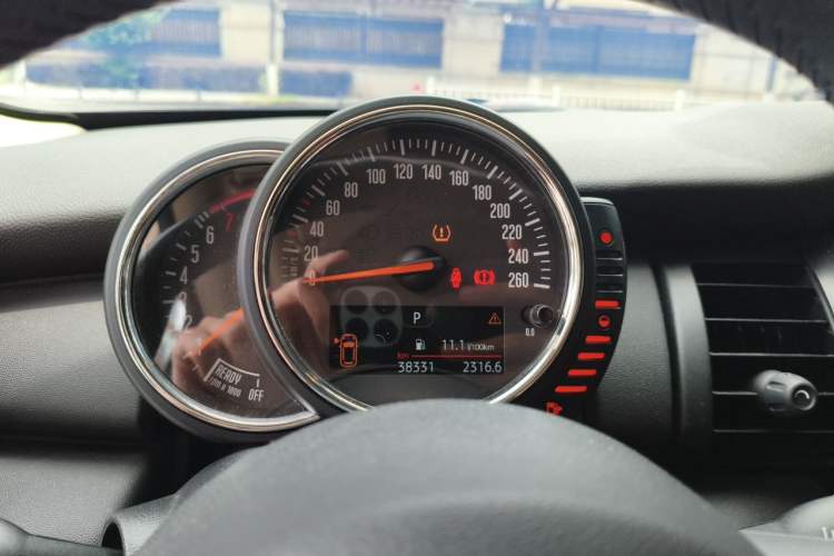 Used MINI 2016 1.2T ONE Pioneer Edition Instrument Cluster