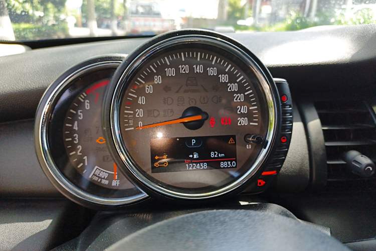 Used MINI 2016 1.2T ONE Pioneer Edition Five-Door Version Instrument Cluster
