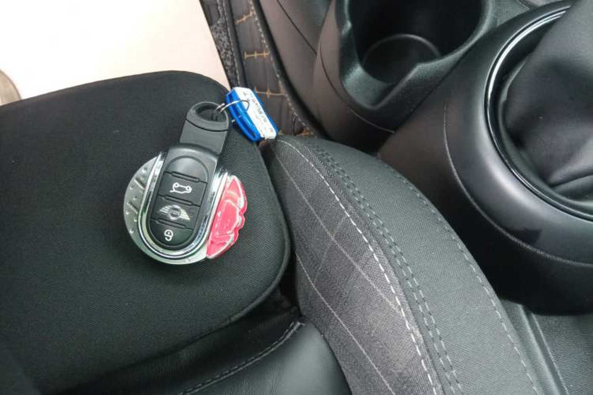 Used MINI 2016 1.5T COOPER Interior 1