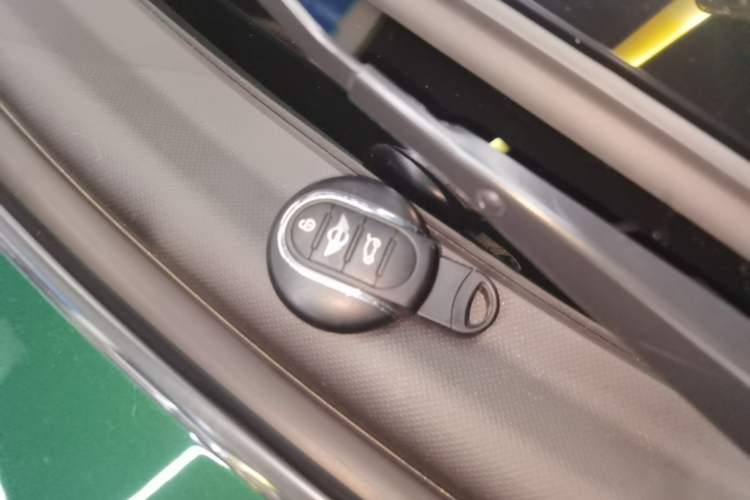 Used MINI 2016 1.5T COOPER SEVEN Interior 1