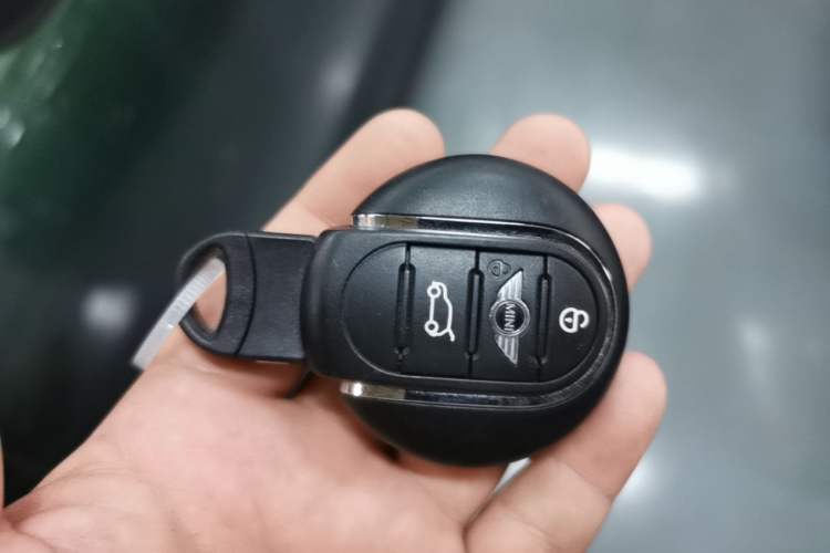 Used MINI 2016 1.5T COOPER Five-Door Edition Interior 1