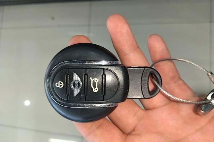 Used MINI 2016 1.5T COOPER Five-Door Edition Interior 1