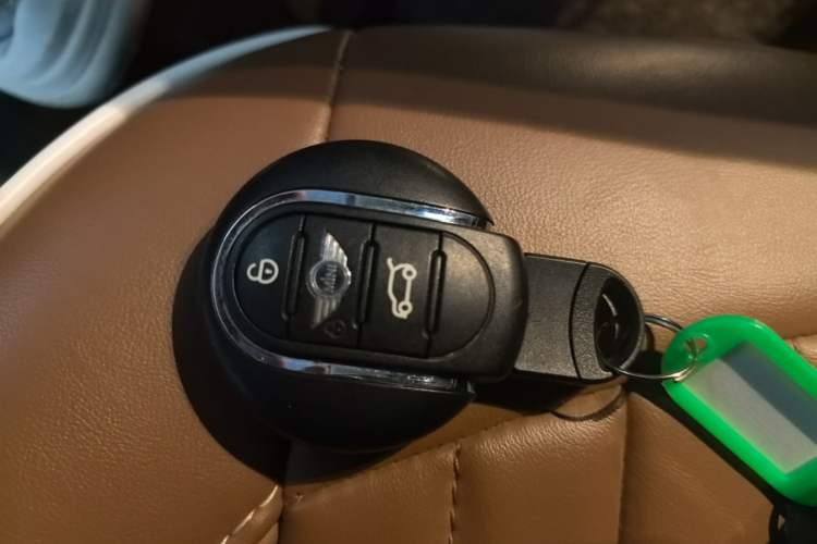 Used MINI 2016 1.2T ONE Pioneer Edition Interior 1