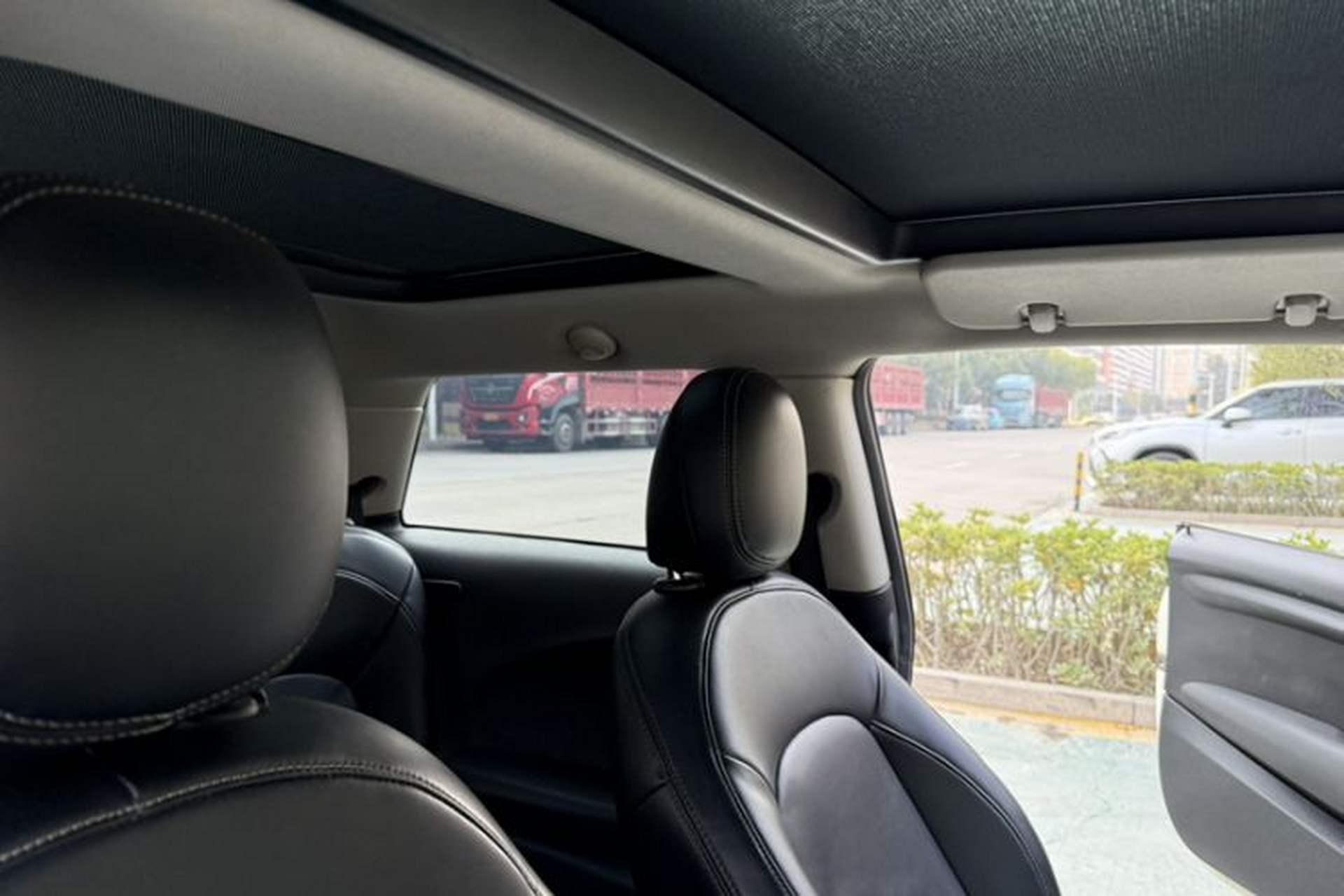 Used MINI 2016 1.2T ONE Pioneer Edition Interior 3
