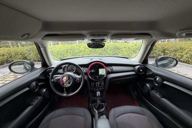 Used MINI 2016 1.2T ONE Interior 3