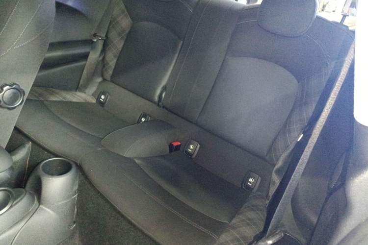 Used MINI 2016 2.0T COOPER S Interior 4
