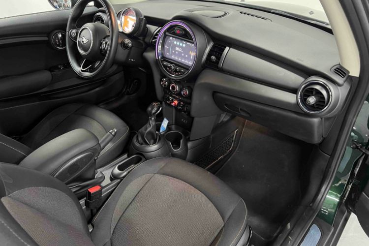 Used MINI 2016 1.2T ONE Pioneer Edition Interior 8