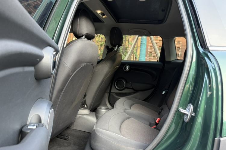Used MINI 2016 1.2T ONE Pioneer Edition Five-Door Version Interior 9