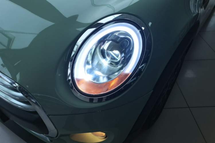 Used MINI 2016 1.2T ONE Pioneer Edition Five-Door Version Left Front Headlight