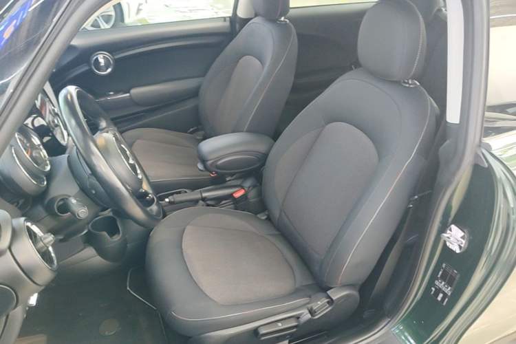 Used MINI 2016 1.2T ONE Pioneer Edition Left Front Seat