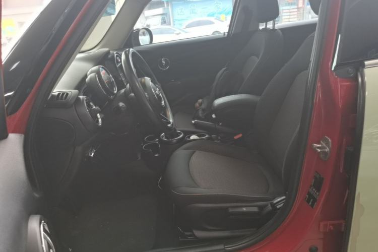 Used MINI 2016 1.2T ONE Pioneer Edition Five-Door Version Left Front Seat
