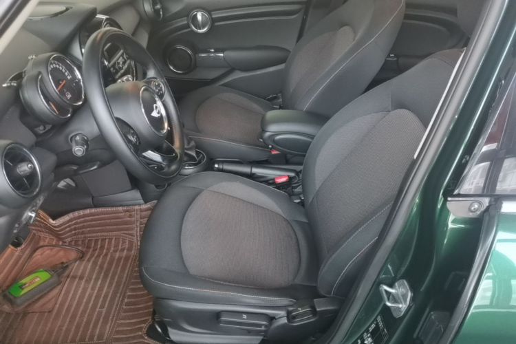 Used MINI 2016 1.2T ONE Pioneer Edition Five-Door Version Left Front Seat