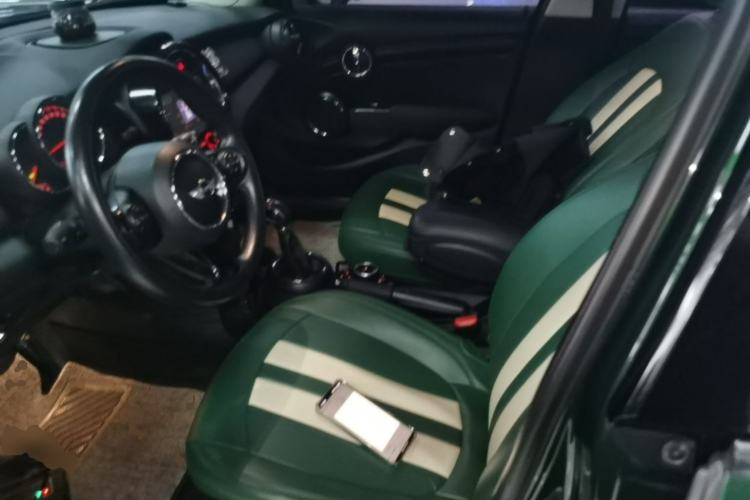 Used MINI 2016 1.2T ONE Pioneer Edition Five-Door Version Left Front Seat