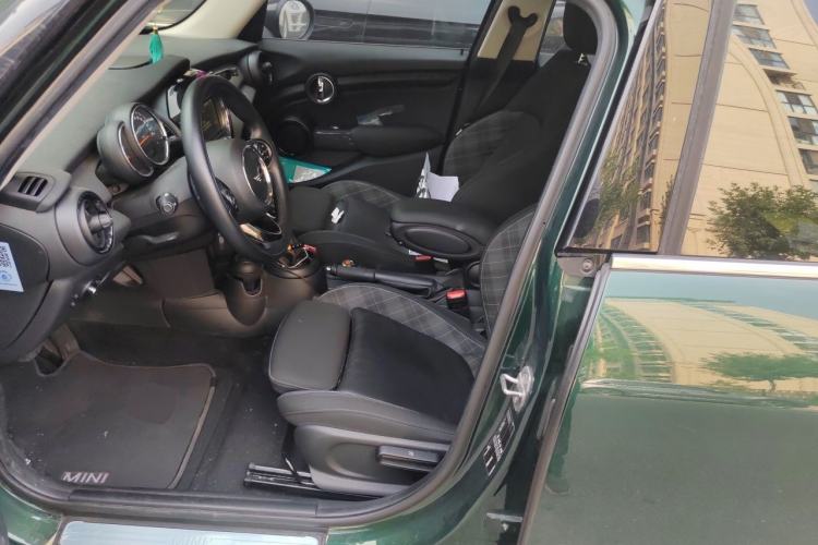 Used MINI 2016 1.5T COOPER Five-Door Edition Left Front Seat