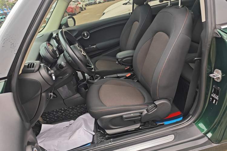 Used MINI 2016 1.2T ONE Pioneer Edition Left Front Seat