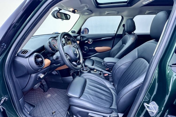 Used MINI 2016 2.0T COOPER S SEVEN Five-Door Edition Left Front Seat