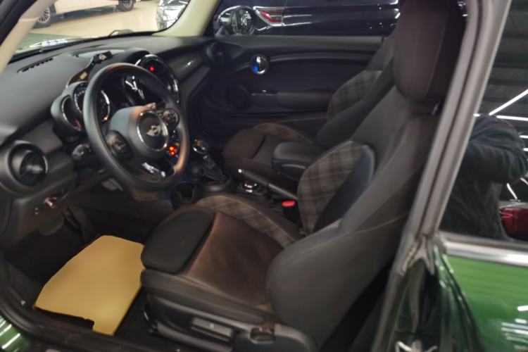 Used MINI 2016 1.5T COOPER Avant-Garde Left Front Seat