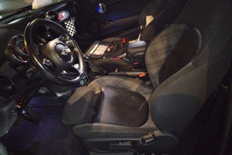 Used MINI 2016 1.5T COOPER Left Front Seat