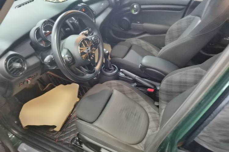 Used MINI 2016 1.5T COOPER Five-Door Edition Left Front Seat