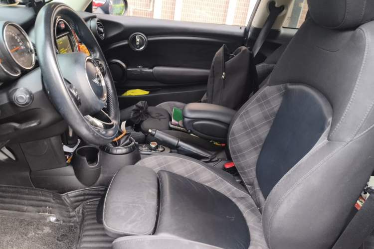 Used MINI 2016 1.5T COOPER Left Front Seat
