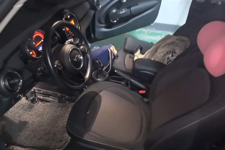 Used MINI 2016 1.5T COOPER Left Front Seat