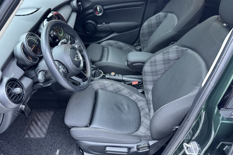 Used MINI 2016 1.5T COOPER Five-Door Edition Left Front Seat