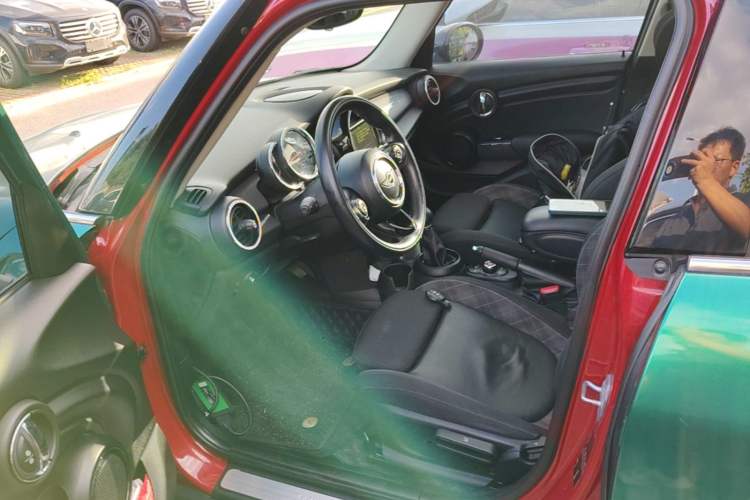 Used MINI 2016 1.5T COOPER Five-Door Edition Left Front Seat
