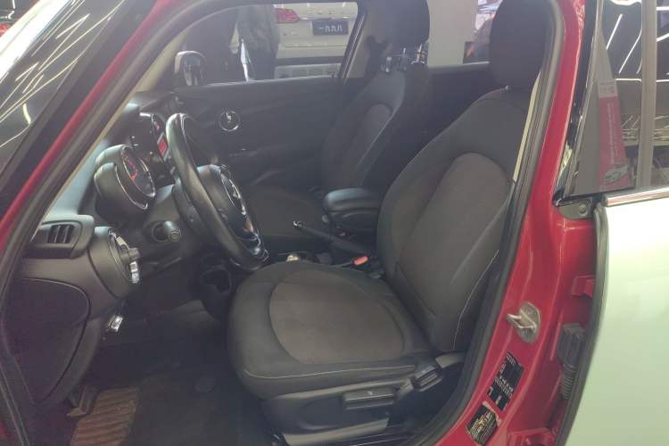 Used MINI 2016 1.2T ONE Pioneer Edition Five-Door Version Left Front Seat