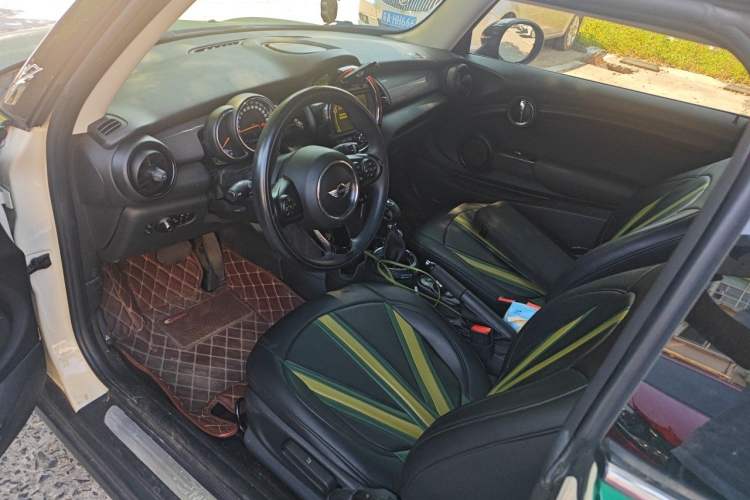 Used MINI 2016 1.5T COOPER Left Front Seat