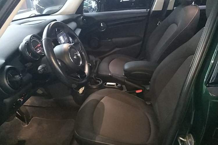 Used MINI 2016 1.2T ONE Five-Door Edition Left Front Seat