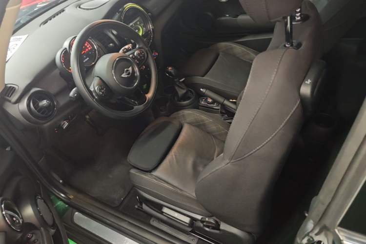 Used MINI 2016 1.5T COOPER Left Front Seat