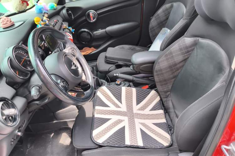 Used MINI 2016 1.5T COOPER Five-Door Edition Left Front Seat