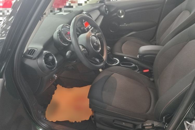 Used MINI 2016 1.2T ONE Pioneer Edition Five-Door Version Left Front Seat