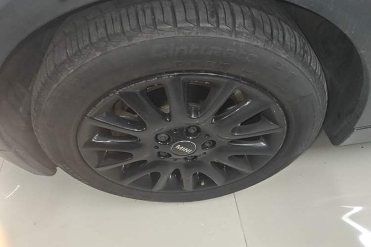 Used MINI 2016 1.5T COOPER Left Front Wheel Hub