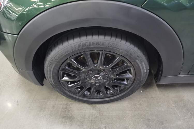 Used MINI 2016 1.2T ONE Pioneer Edition Five-Door Version Left Front Wheel Hub