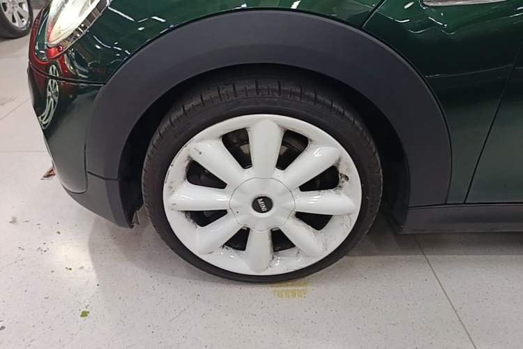 Used MINI 2016 2.0T COOPER S CABRIO Left Front Wheel Hub