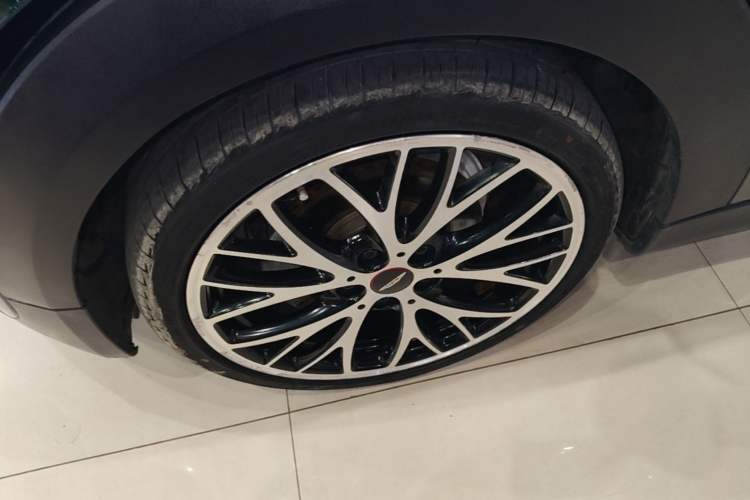 Used MINI 2016 1.2T ONE Five-Door Edition Left Front Wheel Hub