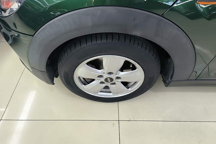 Used MINI 2016 1.2T ONE Five-Door Edition Left Front Wheel Hub