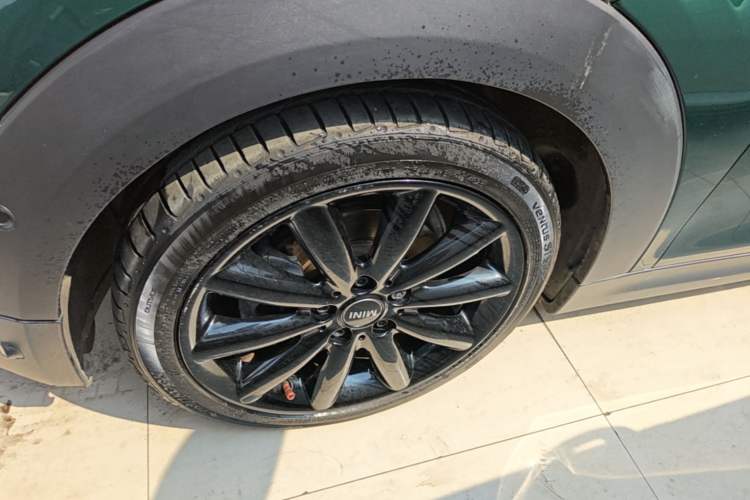 Used MINI 2016 1.5T COOPER Avant-Garde Left Front Wheel Hub