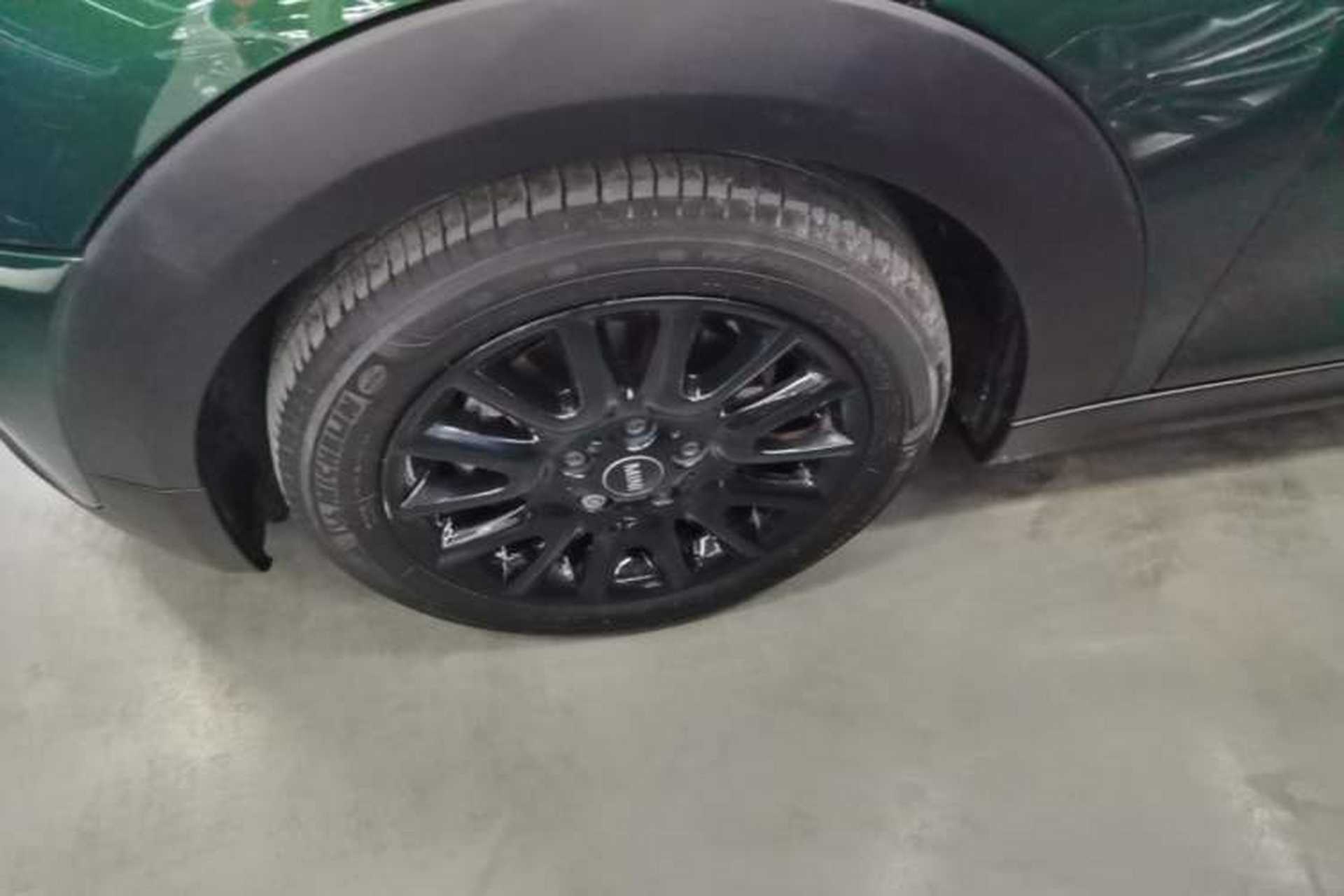 Used MINI 2016 1.5T COOPER Five-Door Edition Left Front Wheel Hub