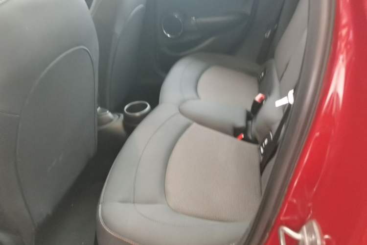 Used MINI 2016 1.2T ONE Pioneer Edition Five-Door Version Left Rear Seat