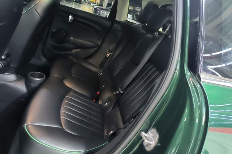 Used MINI 2016 1.2T ONE Five-Door Edition Left Rear Seat