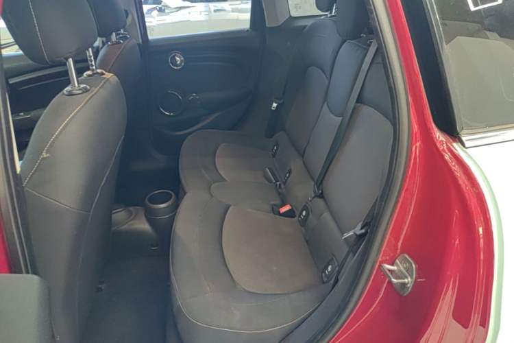 Used MINI 2016 1.2T ONE Pioneer Edition Five-Door Version Left Rear Seat