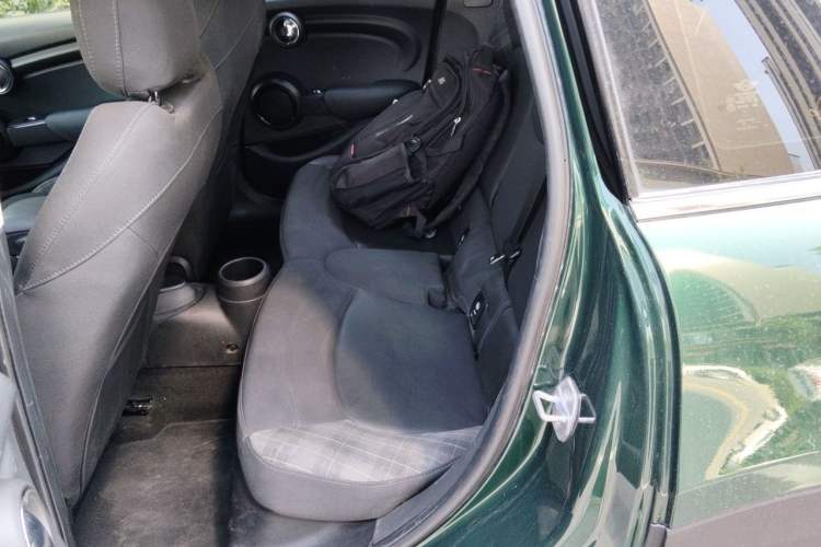 Used MINI 2016 1.5T COOPER Five-Door Edition Left Rear Seat