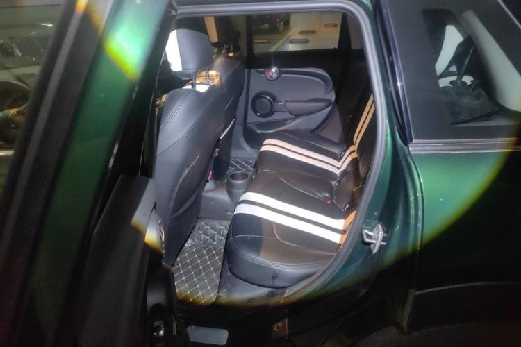 Used MINI 2016 1.5T COOPER Five-Door Edition Left Rear Seat