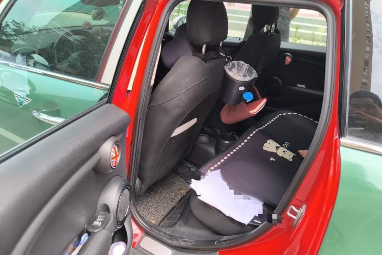 Used MINI 2016 1.5T COOPER Five-Door Edition Left Rear Seat