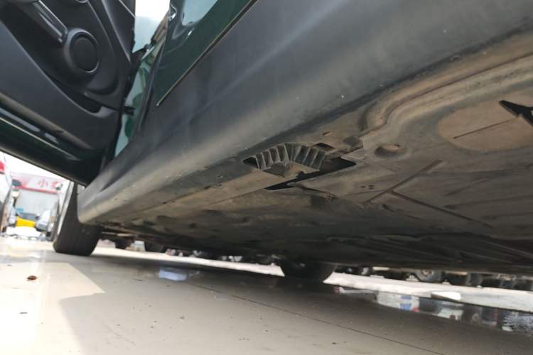 Used MINI 2016 1.2T ONE Five-Door Edition Left Side Sill